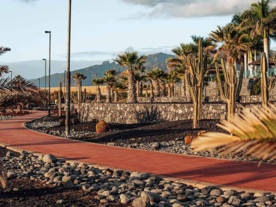 Colourful and Cozy 2BR in Alcala | Family Apartment