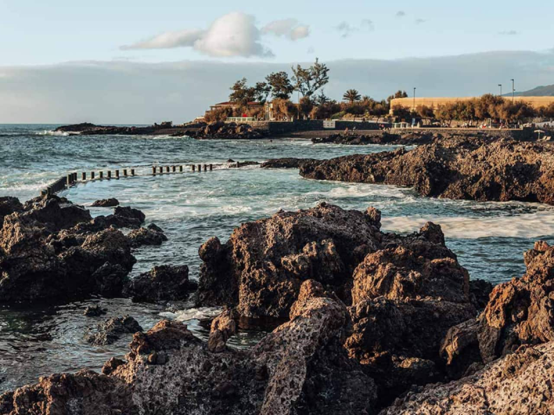 Colourful and Cozy 2BR in Alcala | Family Apartment