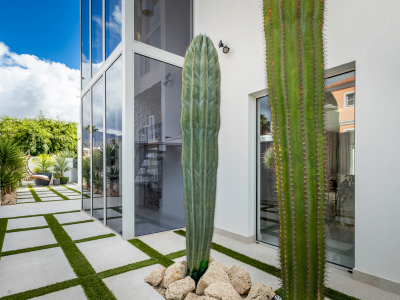 New and Luxurious Villa Los Olivos | Adeje | Tenerife