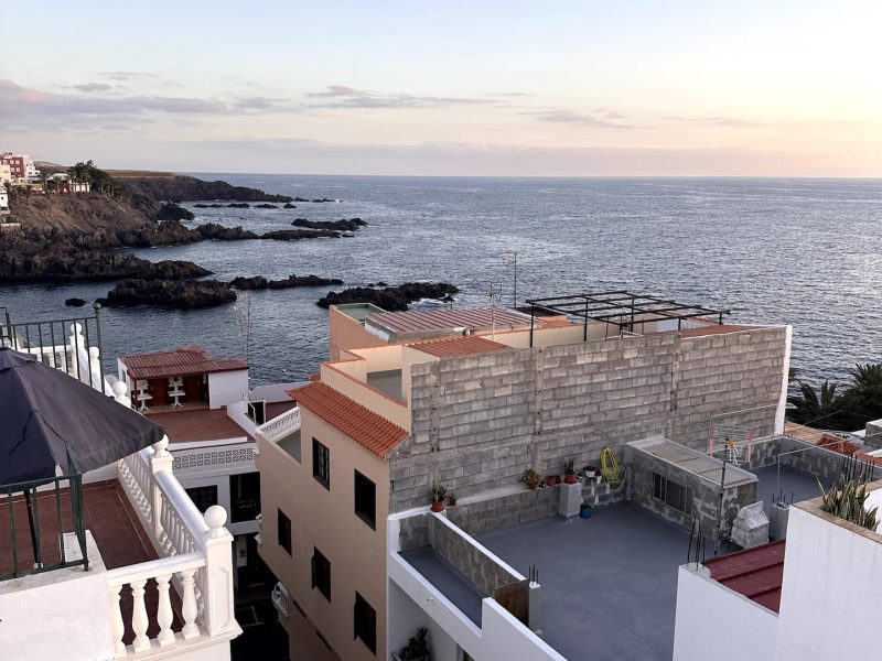 Colourful and Cozy 2BR in Alcala | Family Apartment