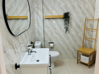 Bright & Central Stay- Steps from the Ocean | El Medano