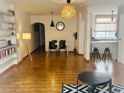 Bright & Central Stay- Steps from the Ocean | El Medano