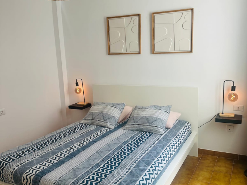 Bright & Central Stay- Steps from the Ocean | El Medano