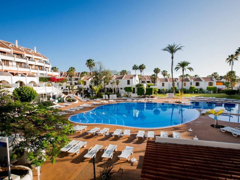 Las Americas Holiday! Top Location-Heated Pool-AC