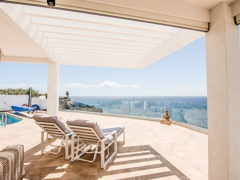 Villa Bianca | Luxury Oceanfront Villa with Private Studio | Callao Salvaje