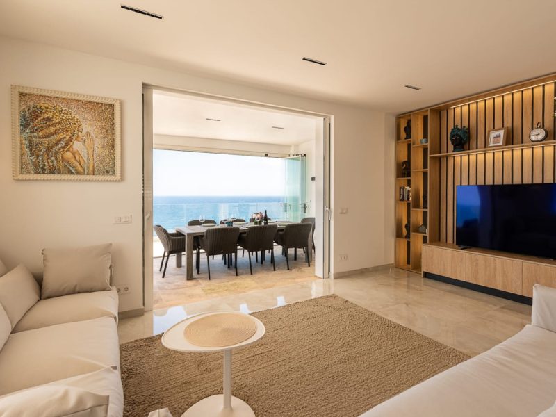 Villa Bianca | Luxury Oceanfront Villa with Private Studio | Callao Salvaje
