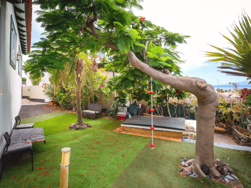 Cozy Canarian Bungalow with Garden & AirCon | 2B | Los Gigantes