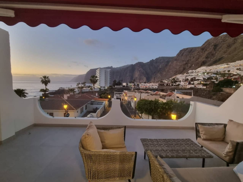Medusa. Modern & New, Stunning View Holiday Home | 2B | Los Gigantes