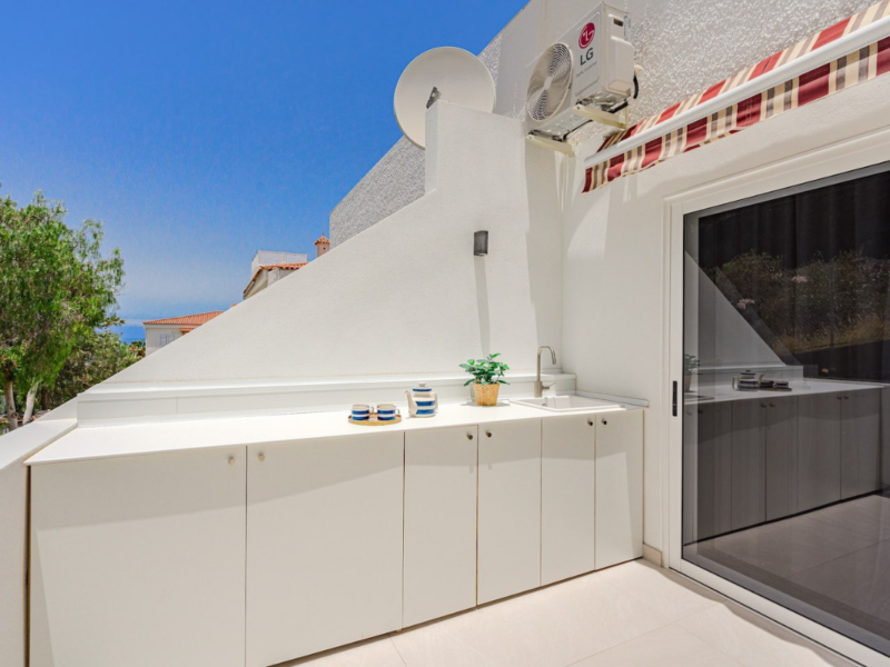 Medusa. Modern & New, Stunning View Holiday Home | 2B | Los Gigantes