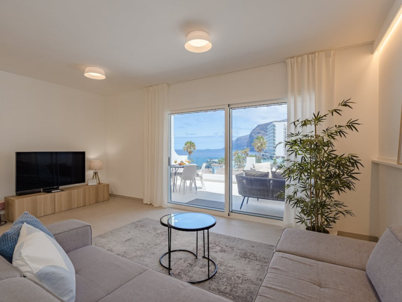 Medusa. Modern & New, Stunning View Holiday Home | 2B | Los Gigantes