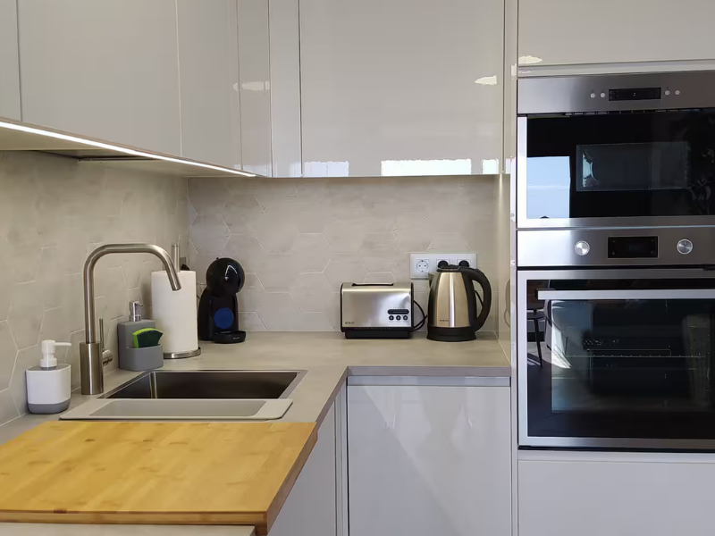 Ocean & Pool Views Sunflower Apt, Puerto Santiago | 1B | Tenerife