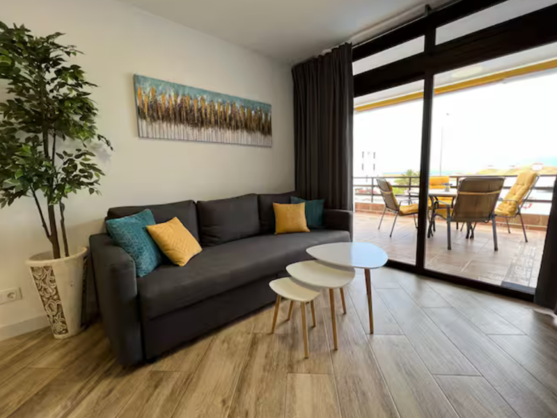 Ocean & Pool Views Sunflower Apt, Puerto Santiago | 1B | Tenerife