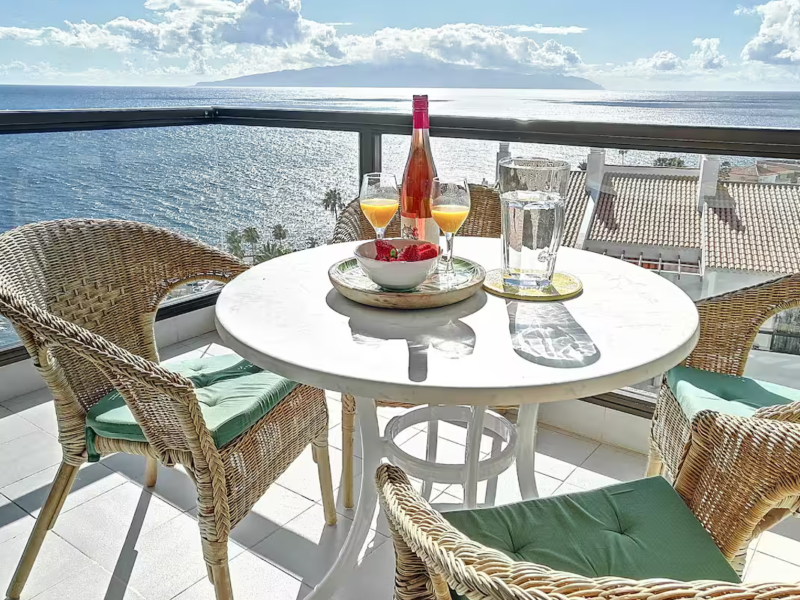 Oceanfront apartment in charming Puerto Santiago | 1 bedroom apartment