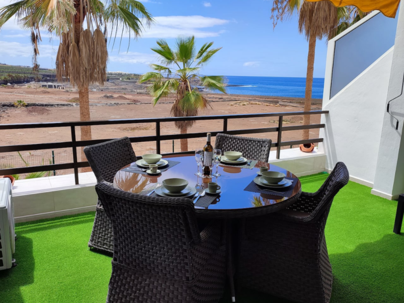 Ocean & Pool Views Turquoise Apt, Puerto Santiago | 1B | Tenerife