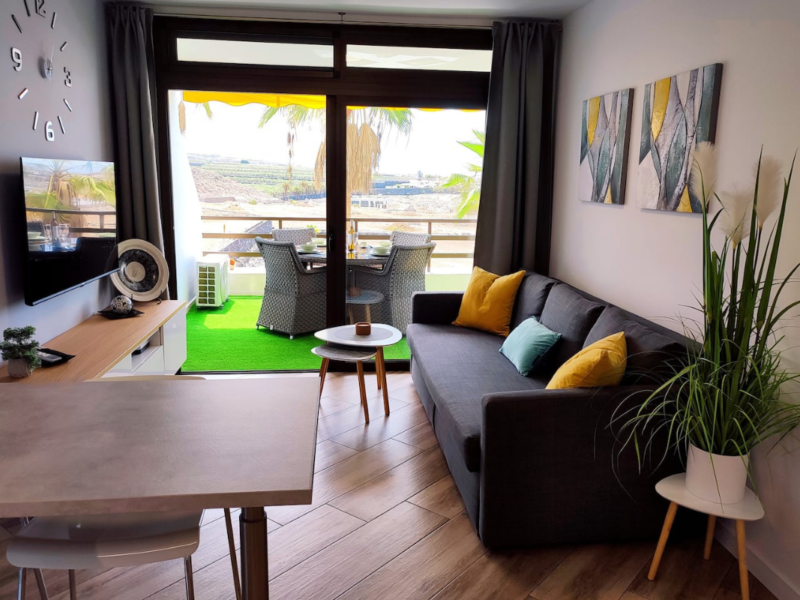 Ocean & Pool Views Turquoise Apt, Puerto Santiago | 1B | Tenerife