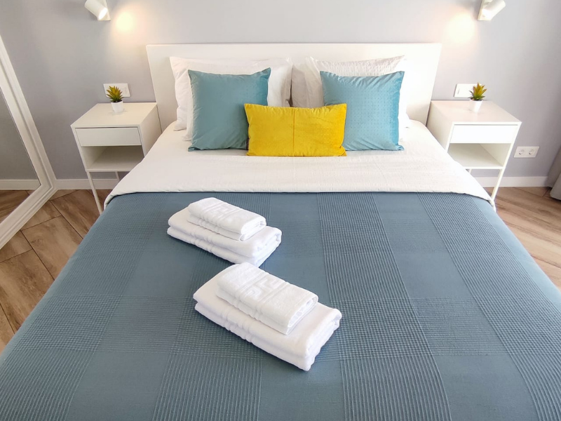 Ocean & Pool Views Turquoise Apt, Puerto Santiago | 1B | Tenerife