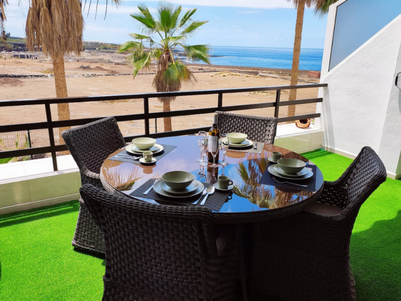 Ocean & Pool Views Turquoise Apt, Puerto Santiago | 1B | Tenerife